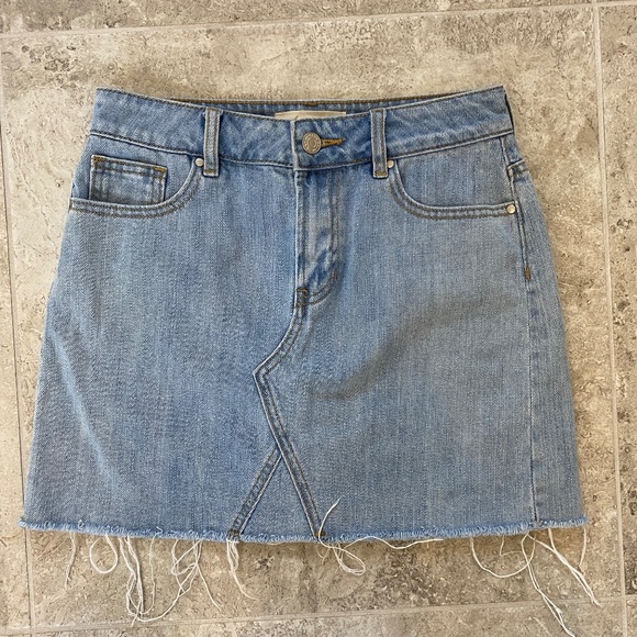 PacSun Dresses & Skirts - Pacsun Frayed Denim Mini Skirt Women’s Size 24 NWOT